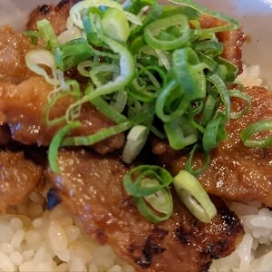 豚ロースのかば焼き丼